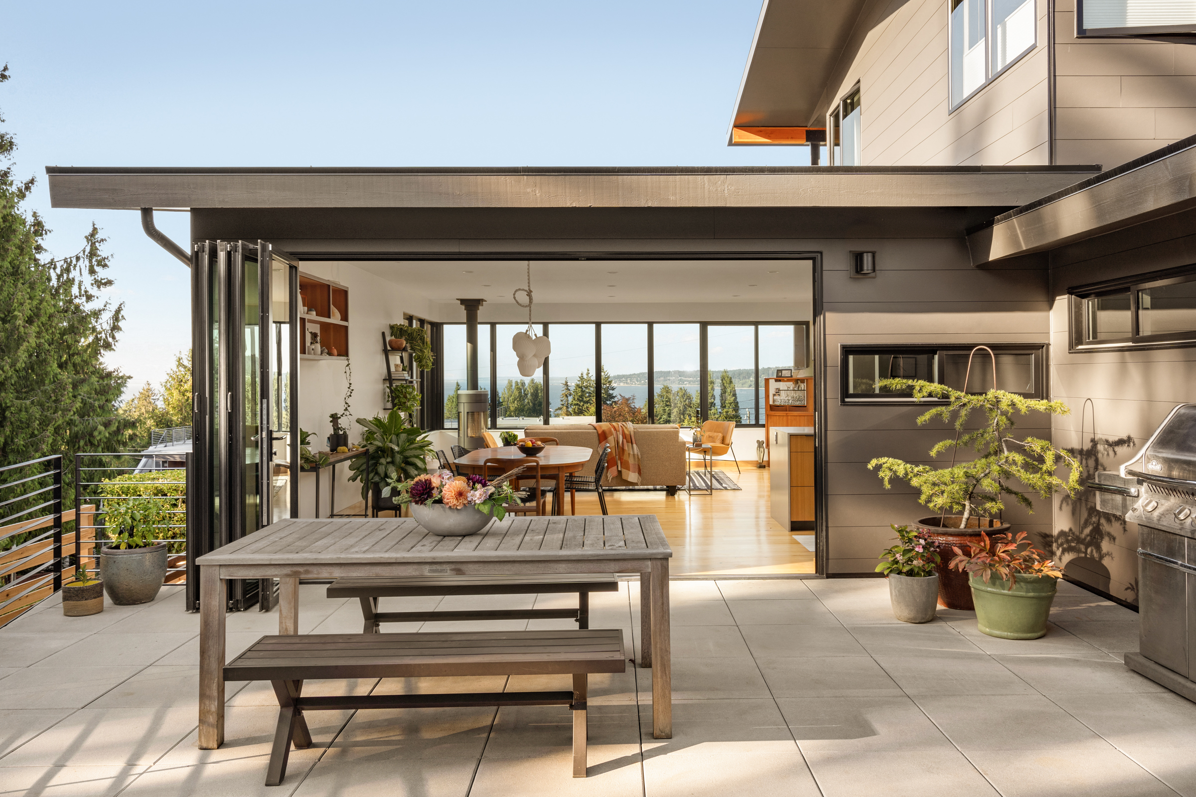 Crescent_Porchlight_2601_web-16