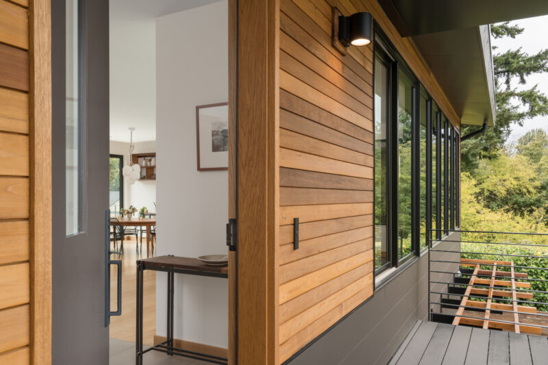Crescent_Porchlight_2601_web-33