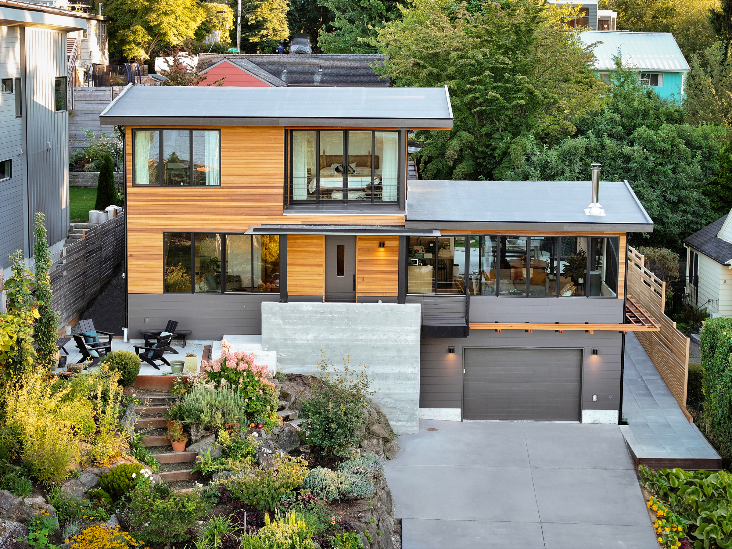 Crescent_Porchlight_2601_web-37
