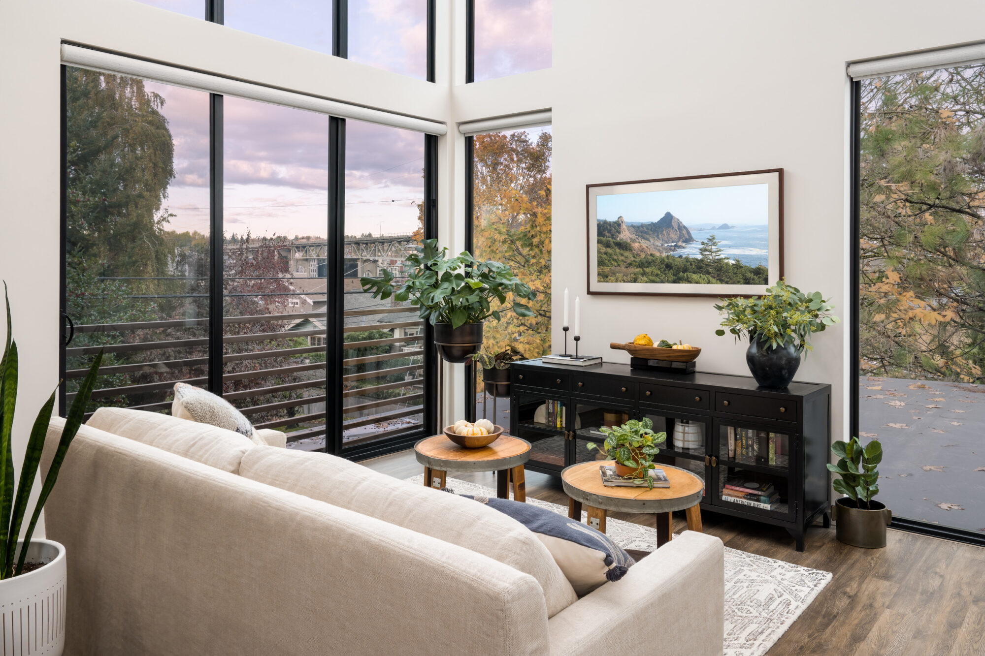 Crescent_Porchlight_Kinsman_web-6