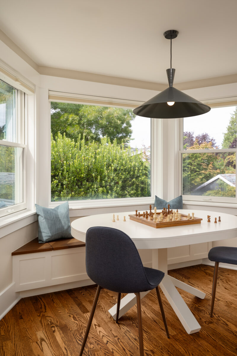 Crescent_Porchlight_Lauer_web-9