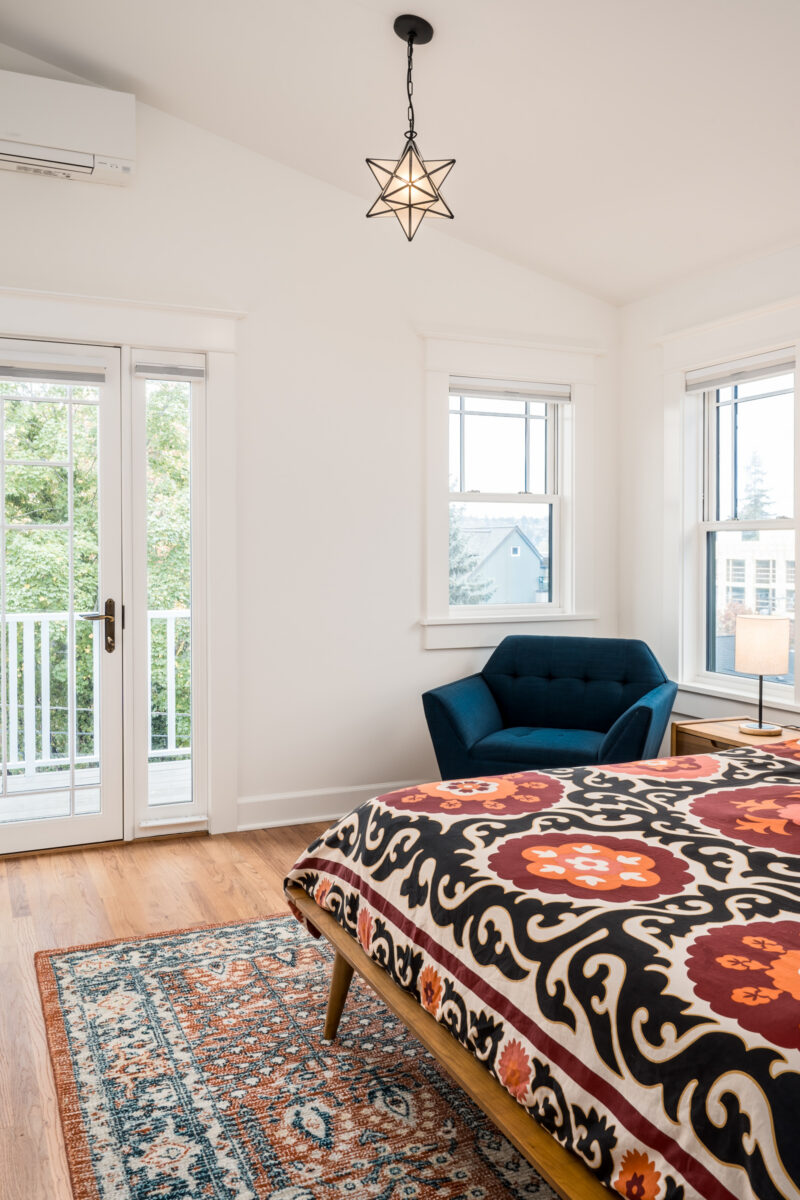 Crescent_Porchlight_WeiTullio_web-6