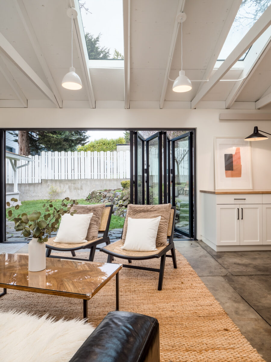 Porchlight_Crescent_Jensen_web-10