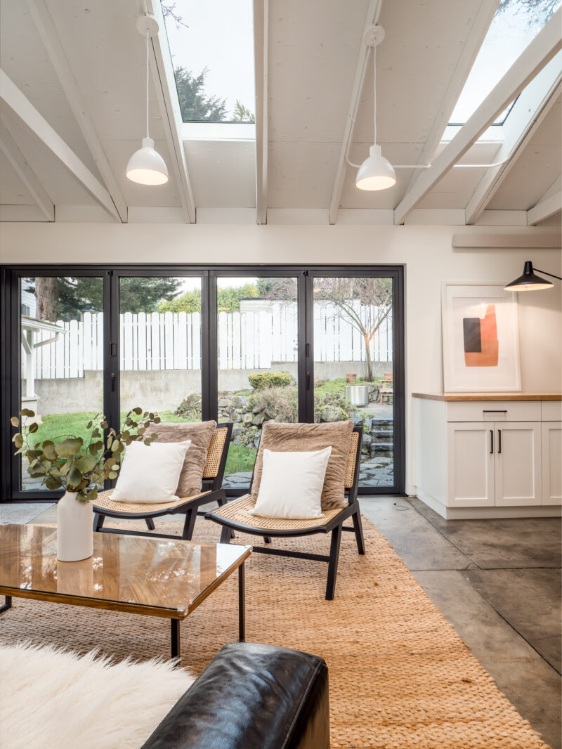 Porchlight_Crescent_Jensen_web-7
